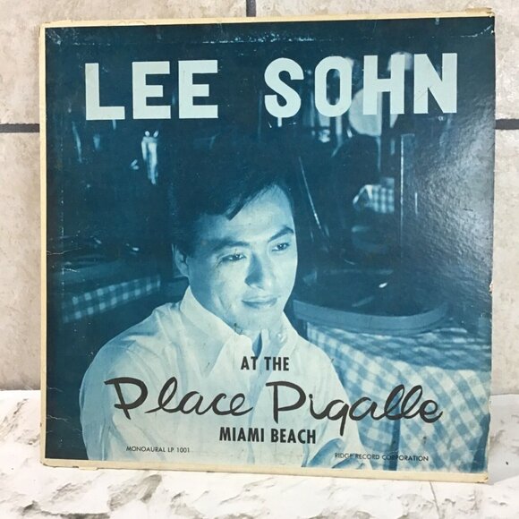 LEE SOHN - AT THE PLACE PIGALLE MIAMI BEACH   LP RECORD VINYL  AUTOGRAPHED - Picture 1 of 4